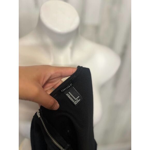 Forever 21 black crop top - Picture 5 of 6